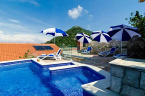 Adriatic-house & seaview pool